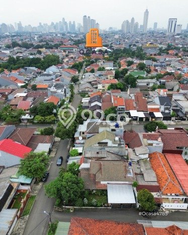 Ready to Use! Luxury House LT 267m2 Desain Modern di Cipulir Ready to Use! Luxury House LT 267m2 Desain Modern di Cipulir