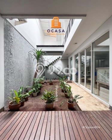 For Sale! Premium House LT 472m2 Desain Modern di Pondok Indah For Sale! Premium House LT 472m2 Desain Modern di Pondok Indah