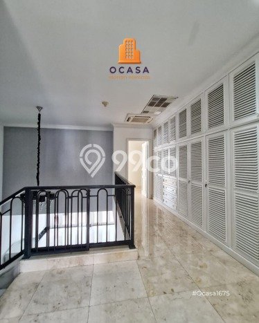 Rumah di Senopati, 3 KT, Area Berkembang Rumah di Senopati, 3 KT, Area Berkembang
