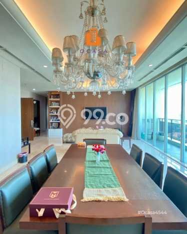 Hunian Apartemen High-Class untuk Dijual di Jakarta Selatan dengan 4 BR & 4 Kamar Mandi Hunian Apartemen High-Class untuk Dijual di Jakarta Selatan dengan 4 BR & 4 Kamar Mandi