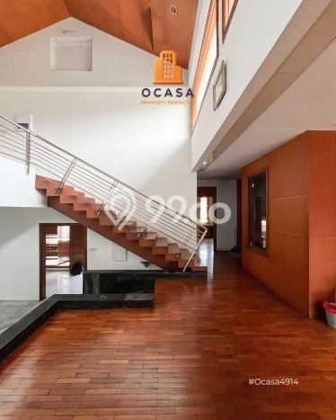 Rumah Luxury Modern Siap Huni di Bendungan Hilir Jakarta Pusat Rumah Luxury Modern Siap Huni di Bendungan Hilir Jakarta Pusat