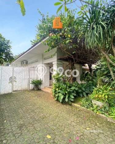 Siap Huni Rumah Mewah 5 Kamar di Menteng Dekat ke Mana Pun Siap Huni Rumah Mewah 5 Kamar di Menteng Dekat ke Mana Pun