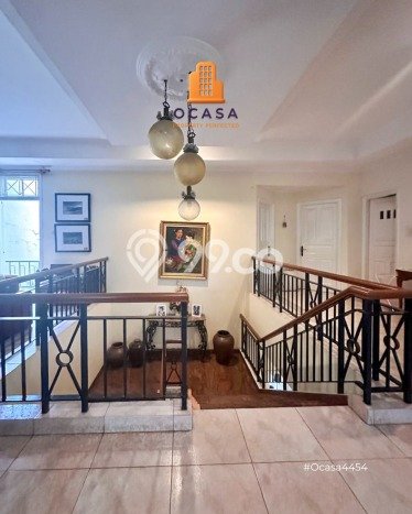 Rumah Eksklusif Siap Huni LT 366m2 di Kebayoran Baru, Jakarta Selatan Rumah Eksklusif Siap Huni LT 366m2 di Kebayoran Baru, Jakarta Selatan