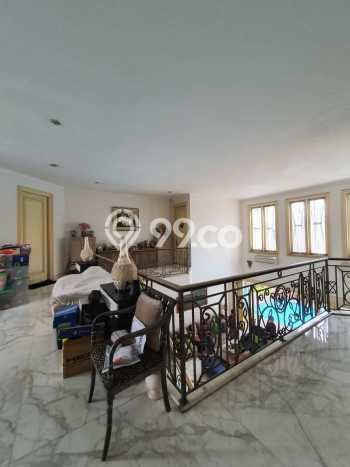 Hunian Eksklusif Siap Huni LT 420m2 di Kebayoran Baru, Jakarta Selatan Hunian Eksklusif Siap Huni LT 420m2 di Kebayoran Baru, Jakarta Selatan