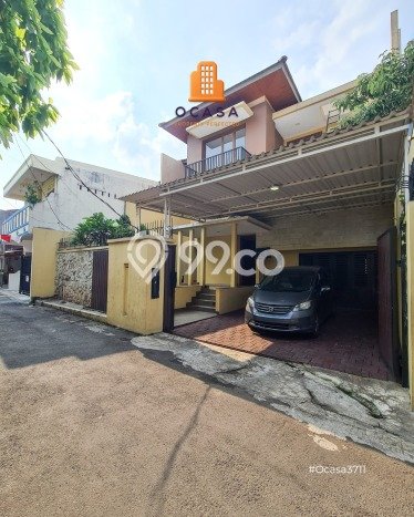 Ready to Use! Premium House LT 260m2 Desain Elegan di Kemang Ready to Use! Premium House LT 260m2 Desain Elegan di Kemang