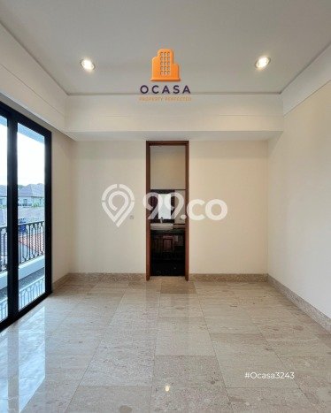 For Sale! Premium House LT 250m2 Desain Elegan di Cipete For Sale! Premium House LT 250m2 Desain Elegan di Cipete