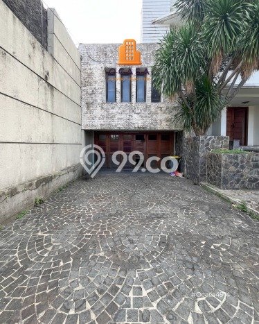 Rumah Luxury Modern Siap Huni di Bendungan Hilir Jakarta Pusat Rumah Luxury Modern Siap Huni di Bendungan Hilir Jakarta Pusat