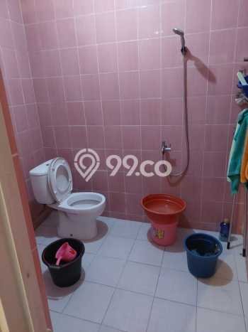 Disewakan! Rumah 3 Kamar Tidur &
2 Kamar Mandi di Angke, Jakarta Barat Disewakan! Rumah 3 Kamar Tidur &
2 Kamar Mandi di Angke, Jakarta Barat