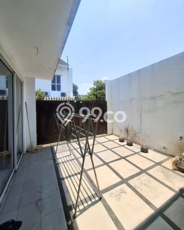 For Sale! Luxury House LT 240m2 Desain Elegan di Jakarta Garden City For Sale! Luxury House LT 240m2 Desain Elegan di Jakarta Garden City