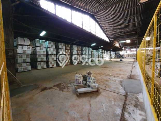 Pabrik Dijual di Cakung Jakarta Timur dengan LB 16200m2 Pabrik Dijual di Cakung Jakarta Timur dengan LB 16200m2