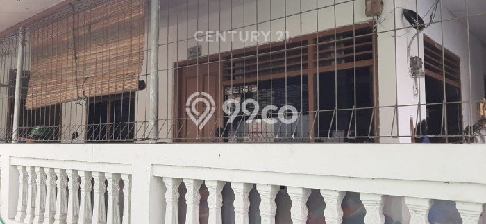 Jual Rumah Eksklusif 3 KT di Utan Kayu, Jakarta Timur Jual Rumah Eksklusif 3 KT di Utan Kayu, Jakarta Timur