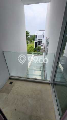 Rumah Elit Modern Tanpa Renovasi di Harapan Indah Bekasi Rumah Elit Modern Tanpa Renovasi di Harapan Indah Bekasi