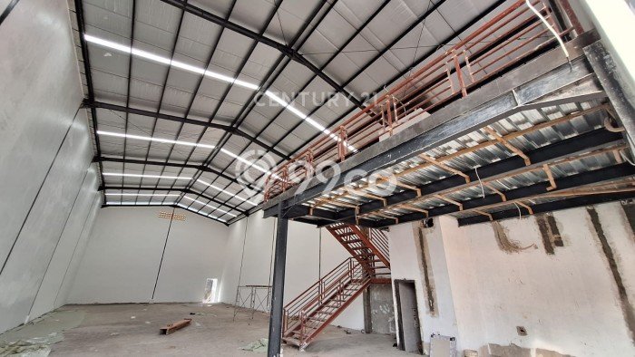FOR SALE! Gudang di Legok Tangerang, LT 516m2, LB 396m2 FOR SALE! Gudang di Legok Tangerang, LT 516m2, LB 396m2