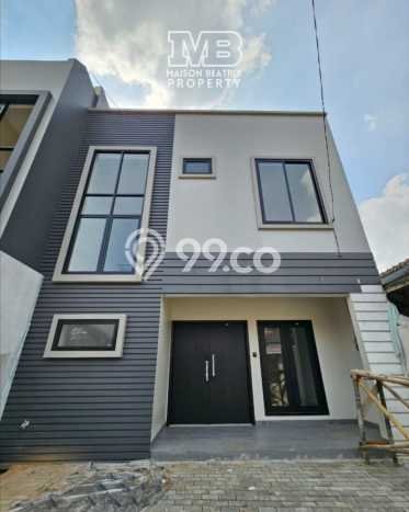 Rumah Luxury Modern Tanpa Renovasi di BSD Tangerang Rumah Luxury Modern Tanpa Renovasi di BSD Tangerang