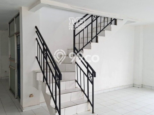 Ruko Dijual di Tangerang Selatan LT 160m2 & LB 520m2 Lokasi Terbaik! Ruko Dijual di Tangerang Selatan LT 160m2 & LB 520m2 Lokasi Terbaik!