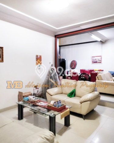 For Sale! Luxury House LT 144m2 Desain Elegan di BSD Sevilla For Sale! Luxury House LT 144m2 Desain Elegan di BSD Sevilla