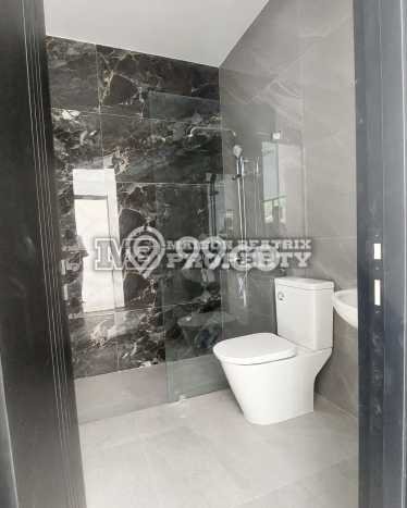Hunian Elit LB 420m2 Siap Huni Desain Elegan di BSD, Tangerang Hunian Elit LB 420m2 Siap Huni Desain Elegan di BSD, Tangerang