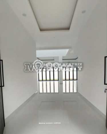 Hunian Elit LB 420m2 Siap Huni Desain Elegan di BSD, Tangerang Hunian Elit LB 420m2 Siap Huni Desain Elegan di BSD, Tangerang