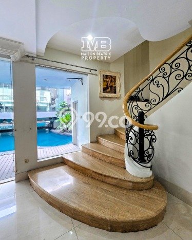 Rumah Eksklusif Siap Huni LT 375m2 di Tebet, Jakarta Selatan Rumah Eksklusif Siap Huni LT 375m2 di Tebet, Jakarta Selatan