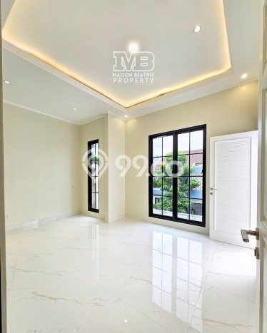 Ready to Use! Luxury House LT 121m2 Desain Elegan di BSD Ready to Use! Luxury House LT 121m2 Desain Elegan di BSD