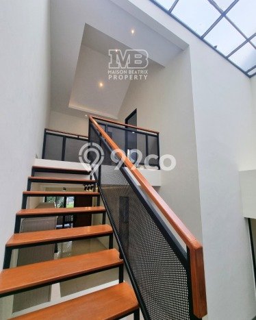 Jual Rumah Modern 2 KT di BSD, Tangerang Jual Rumah Modern 2 KT di BSD, Tangerang