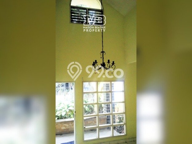 Ready to Use! Luxury House LT 250m2 Desain Elegan di BSD Ready to Use! Luxury House LT 250m2 Desain Elegan di BSD