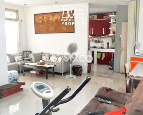 Jual Rumah Luas Megah Dengan View Cantik di Bintaro, Tangerang Selatan Jual Rumah Luas Megah Dengan View Cantik di Bintaro, Tangerang Selatan