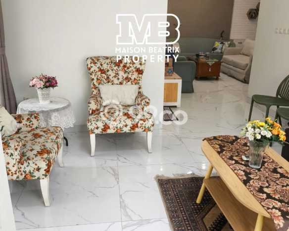 Rumah Elit Modern Siap Huni di BSD Tangerang Rumah Elit Modern Siap Huni di BSD Tangerang