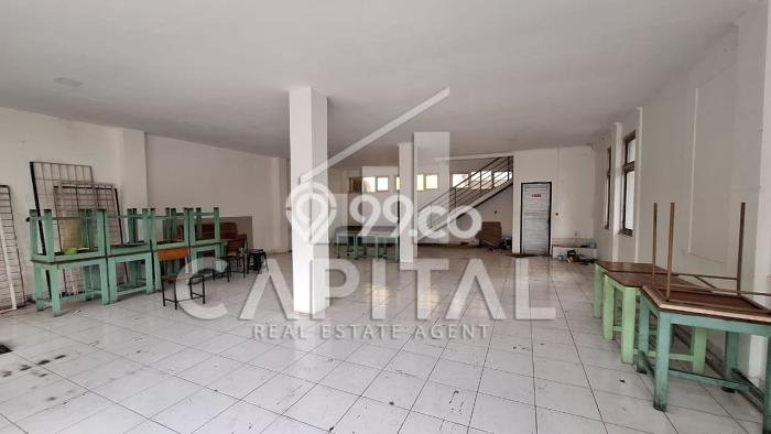 Komersial Bagus LT 240m2 LB 450m2 Dijual di Coblong Bandung Komersial Bagus LT 240m2 LB 450m2 Dijual di Coblong Bandung
