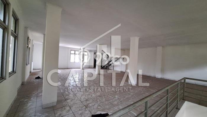 Komersial Bagus LT 240m2 LB 450m2 Dijual di Coblong Bandung Komersial Bagus LT 240m2 LB 450m2 Dijual di Coblong Bandung