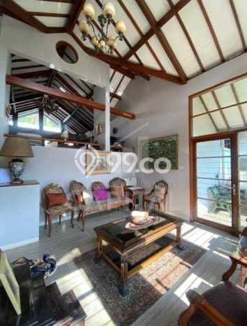 Rumah Elit Modern Tanpa Renovasi di Dago Bandung Rumah Elit Modern Tanpa Renovasi di Dago Bandung