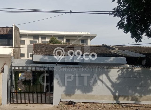 Lokasi strategis! Rumah siap pakai disewakan di Ciparay LB 300m2 Lokasi strategis! Rumah siap pakai disewakan di Ciparay LB 300m2