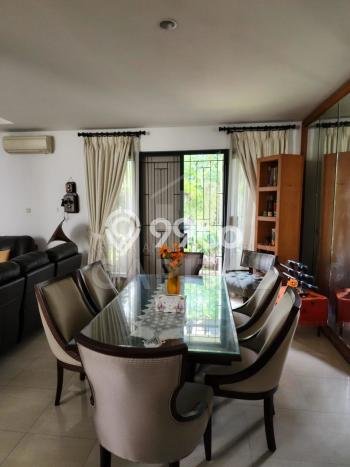 Rumah Elit Modern Tanpa Renovasi di Cibubur Jakarta Timur Rumah Elit Modern Tanpa Renovasi di Cibubur Jakarta Timur