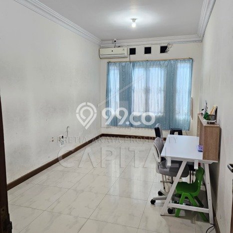 Rumah Luas Asri 3 KT Siap Huni di Taman Holis Indah Bandung Rumah Luas Asri 3 KT Siap Huni di Taman Holis Indah Bandung