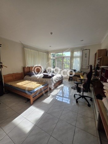 Rumah Elit LB 350m2 Siap Huni Desain Elegan di Setiabudi, Bandung Rumah Elit LB 350m2 Siap Huni Desain Elegan di Setiabudi, Bandung