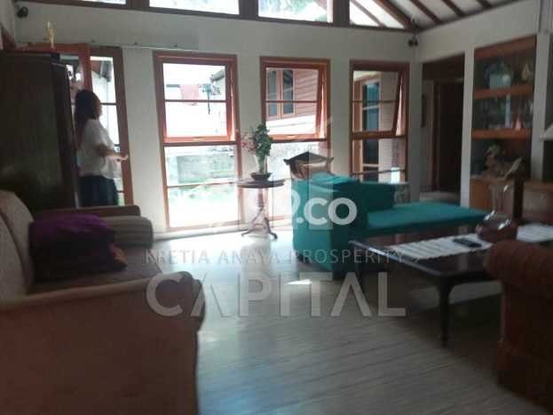 Rumah Elit Modern Tanpa Renovasi di Dago Bandung Rumah Elit Modern Tanpa Renovasi di Dago Bandung
