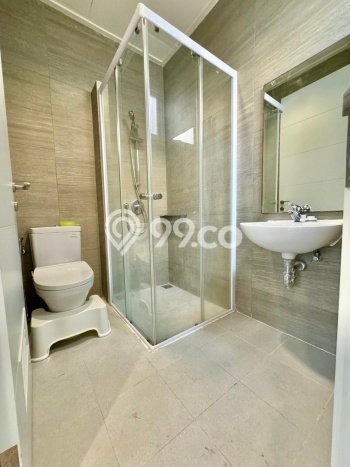 For Sale Rumah 3 Kamar Lokasi Strategis Nyaman dan Strategis di Kelapa Gading For Sale Rumah 3 Kamar Lokasi Strategis Nyaman dan Strategis di Kelapa Gading