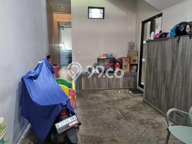 Rumah Elit Modern Siap Huni di Alam Sutera Tangerang Rumah Elit Modern Siap Huni di Alam Sutera Tangerang