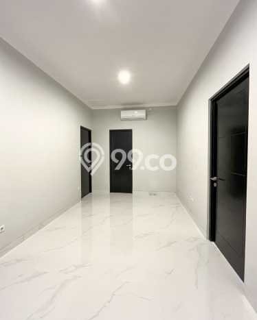 Ready to Use! Premium House LT 120m2 Desain Elegan di Graha Raya Ready to Use! Premium House LT 120m2 Desain Elegan di Graha Raya