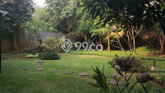 Siap Huni Rumah Mewah 4 Kamar di BSD Dekat ke Mana Pun Siap Huni Rumah Mewah 4 Kamar di BSD Dekat ke Mana Pun