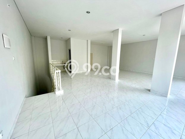 Unit Ruko Dijual di Tangerang LT 81m2 & LB 162m2 Unit Ruko Dijual di Tangerang LT 81m2 & LB 162m2
