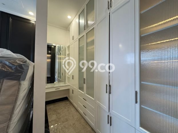 Dijual Rumah Luas Megah Dengan View Cantik di Gading Serpong, Tangerang Dijual Rumah Luas Megah Dengan View Cantik di Gading Serpong, Tangerang