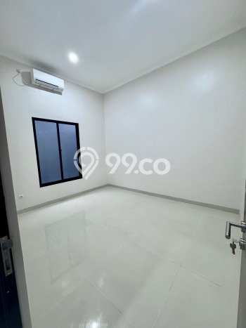 Dijual Rumah Luas Elegan Dengan View Cantik di Villa Melati Mas, Tangerang Selatan Dijual Rumah Luas Elegan Dengan View Cantik di Villa Melati Mas, Tangerang Selatan
