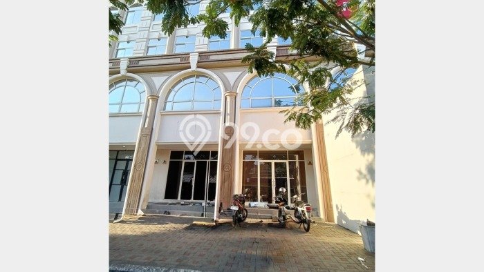 Ruko Bagus Dijual LB 67m2 Lokasi Strategis Jakarta Utara Area Cocok untuk Berbisnis Ruko Bagus Dijual LB 67m2 Lokasi Strategis Jakarta Utara Area Cocok untuk Berbisnis