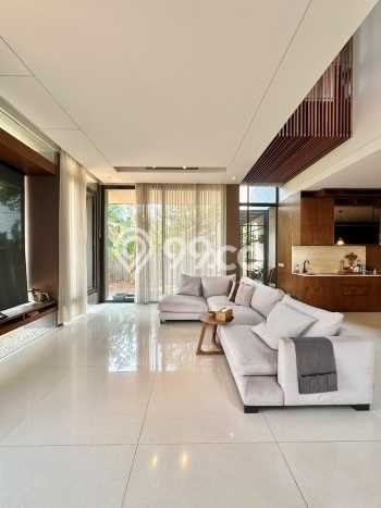 Rumah Elit LB 500m2 Siap Pakai Desain Elegan di Fatmawati, Jakarta Selatan Rumah Elit LB 500m2 Siap Pakai Desain Elegan di Fatmawati, Jakarta Selatan
