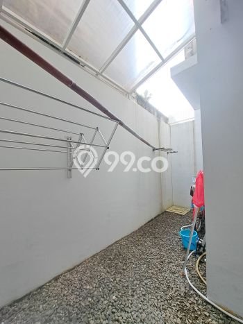 For Sale Rumah 3 Kamar Lokasi Strategis Nyaman dan Strategis di Cinere For Sale Rumah 3 Kamar Lokasi Strategis Nyaman dan Strategis di Cinere