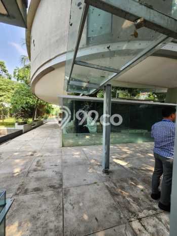 Kantor Dijual di Prime Area Jakarta Selatan Luas 1044m2 Kantor Dijual di Prime Area Jakarta Selatan Luas 1044m2