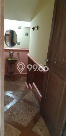 Rumah Elit LB 300m2 Siap Pakai Desain Elegan di Cibubur, Bekasi Rumah Elit LB 300m2 Siap Pakai Desain Elegan di Cibubur, Bekasi