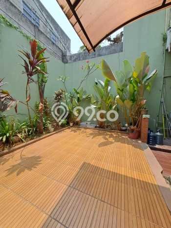 Rumah Luxury Modern Siap Huni di Meruya Jakarta Barat Rumah Luxury Modern Siap Huni di Meruya Jakarta Barat