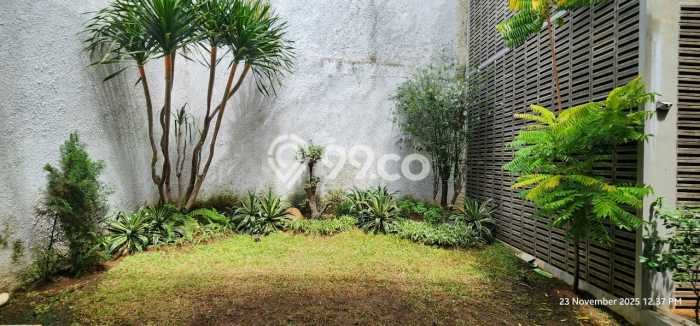Ready to Use! Premium House LT 264m2 Desain Elegan di Kav DKI Ready to Use! Premium House LT 264m2 Desain Elegan di Kav DKI